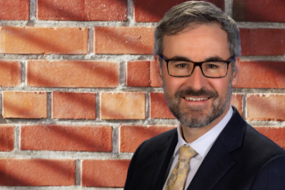 Dr. Scott MacDonald